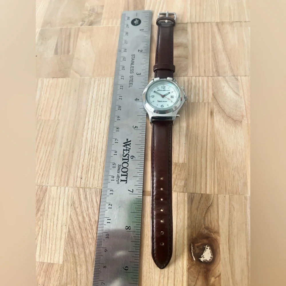 Eddie Bauer ibeam magnifying lens watch NEW BATTERY